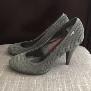 Almond toe suede pumps grey 8